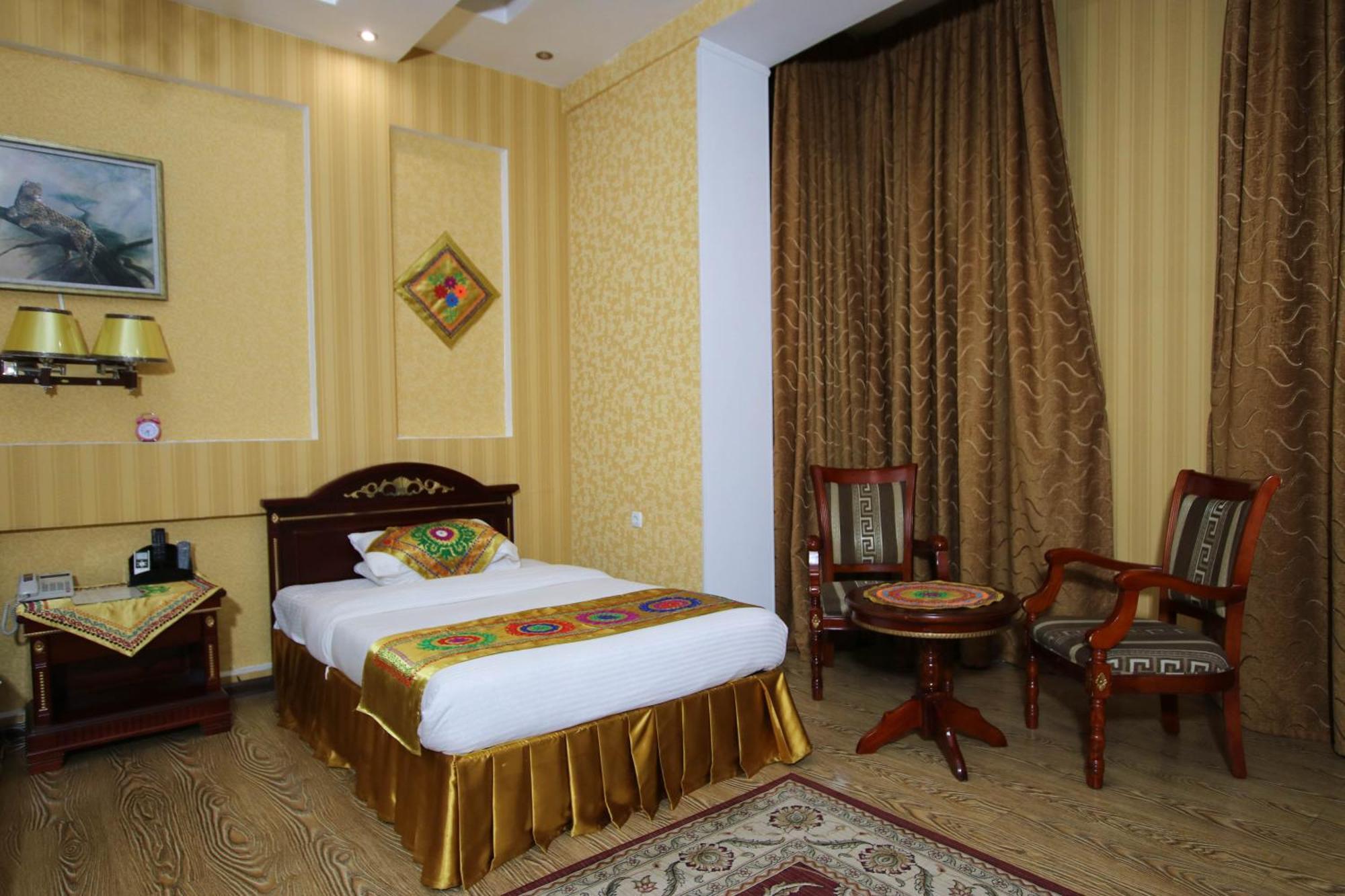 Oriyo Dushanbe Hotel ภายนอก รูปภาพ