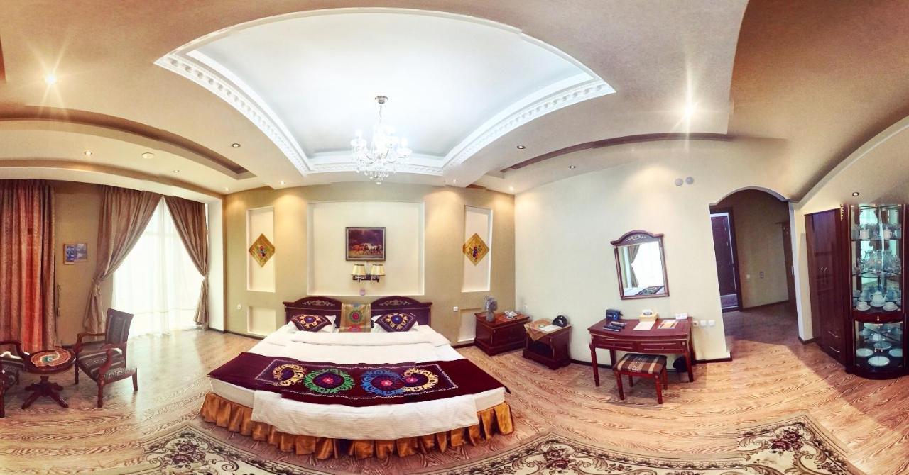 Oriyo Dushanbe Hotel ภายนอก รูปภาพ